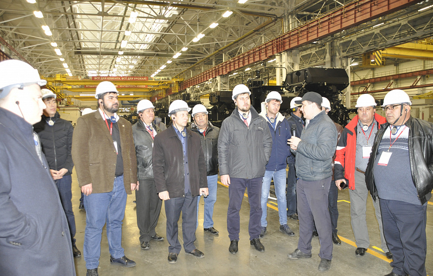 Аграрии Ставропольского края, во главе с Министром сельского хозяйства края , посетили Ростсельмаш.